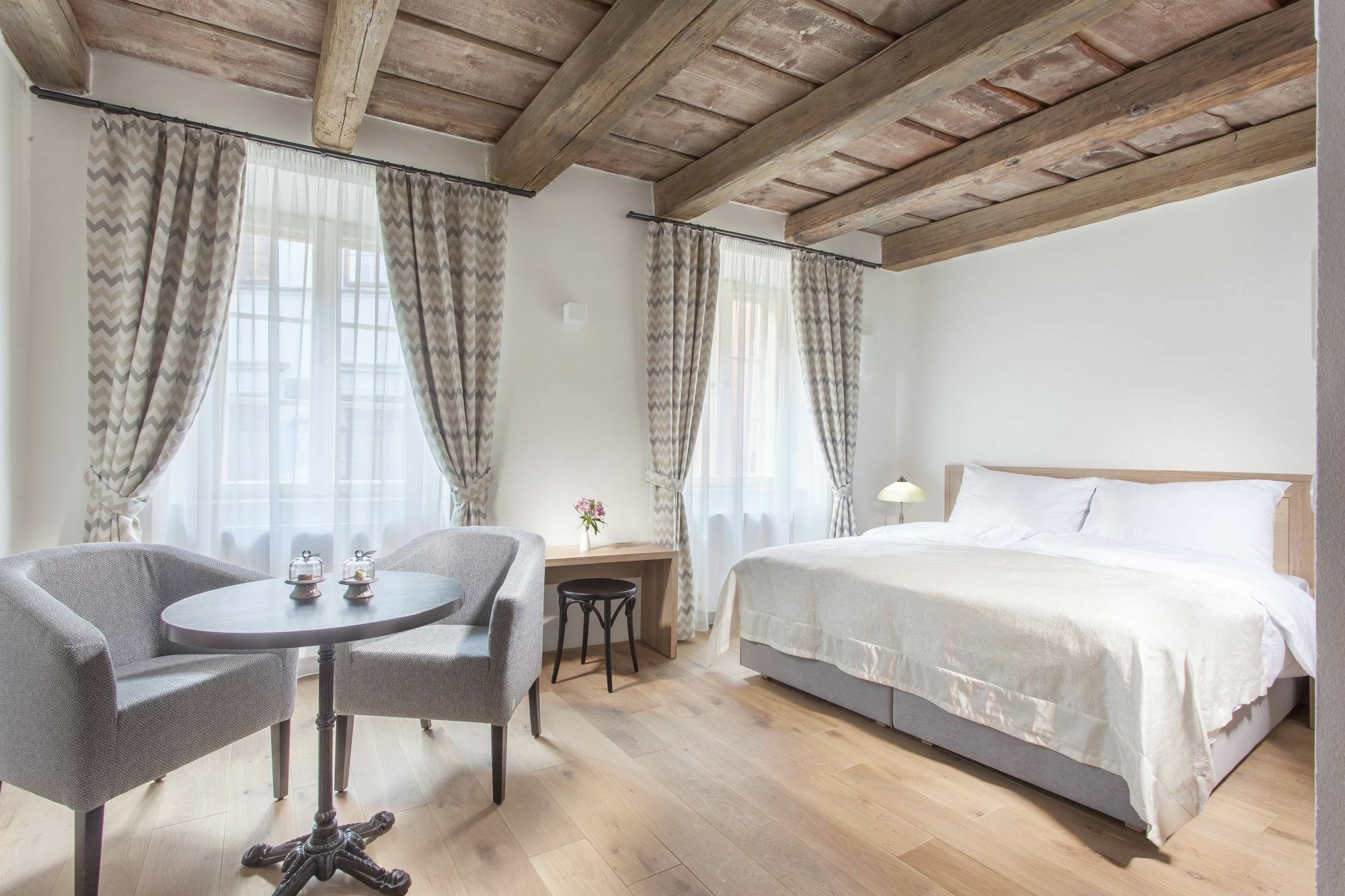 Hotel At The White Lily Prague Exterior photo